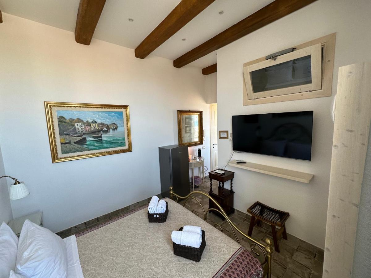 Terrazza Dei Mori - Seaview Terrace In Ortigia Apartment Сиракуза Екстериор снимка